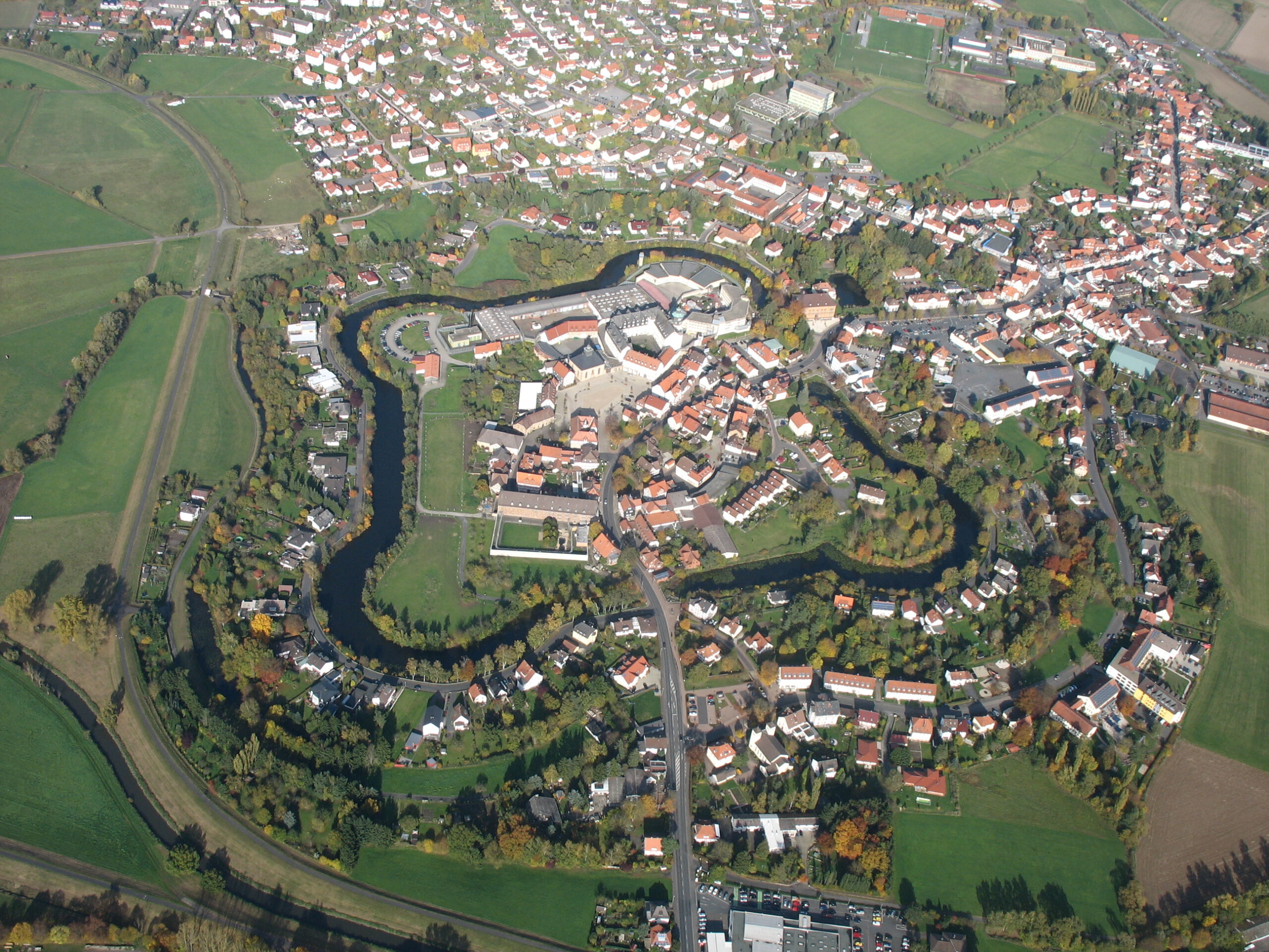 Luftbild der Wasserfestung Ziegenhain